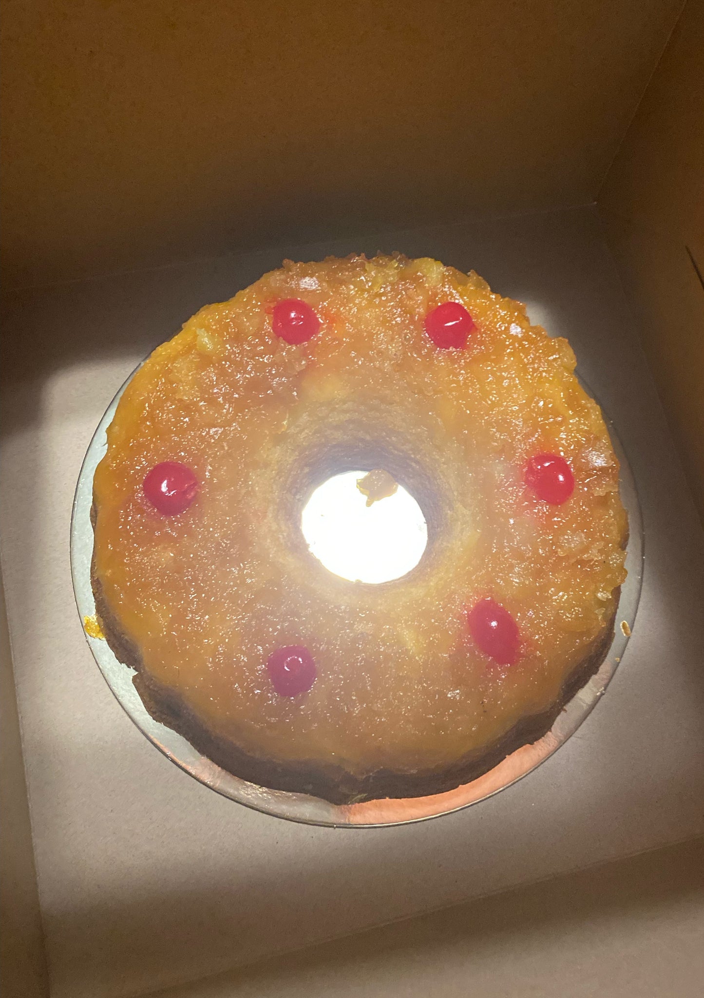 Pineapple upside down cake